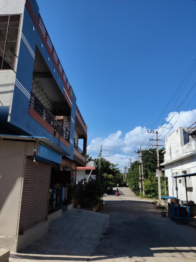 Balaji Homestay Хампи Екстериор снимка