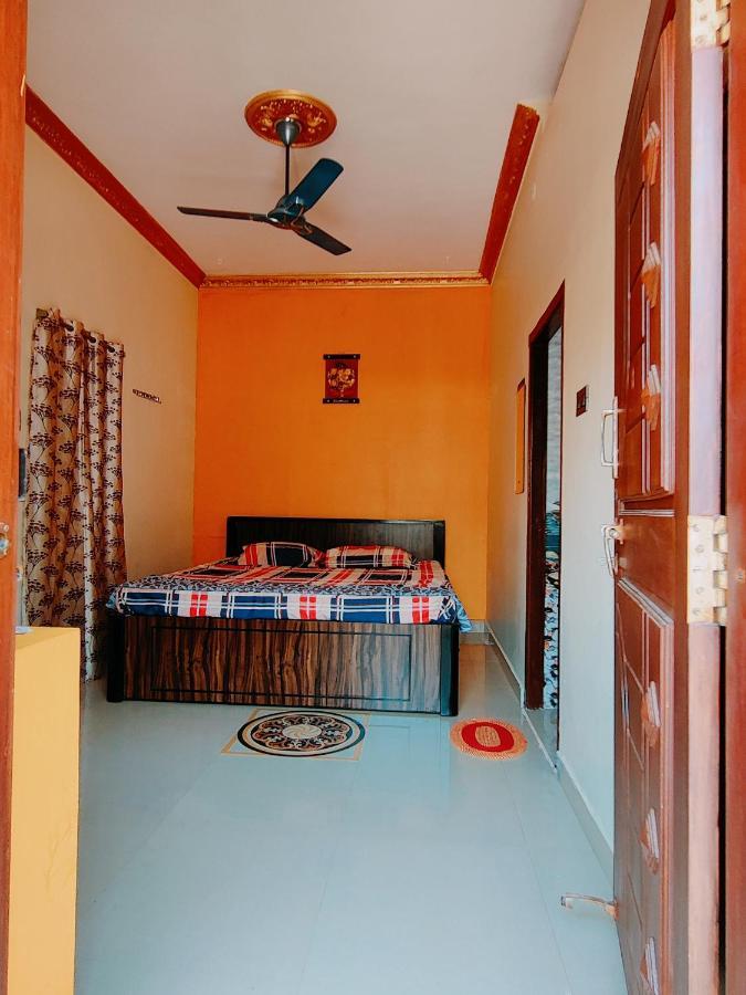 Balaji Homestay Хампи Екстериор снимка