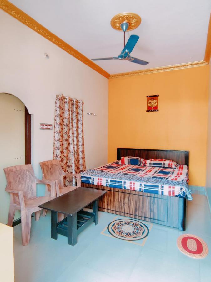 Balaji Homestay Хампи Екстериор снимка