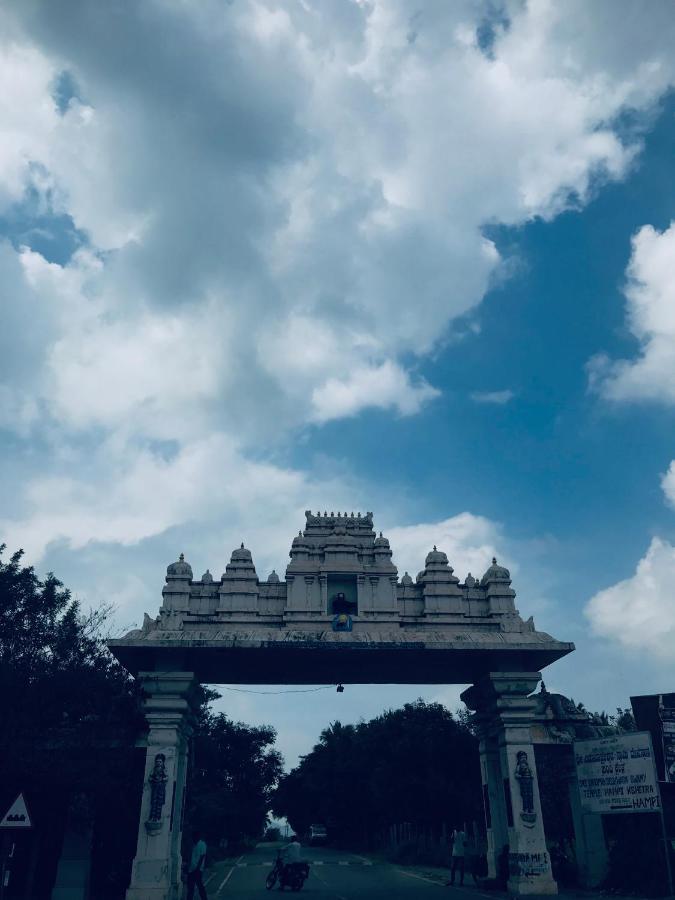 Balaji Homestay Хампи Екстериор снимка